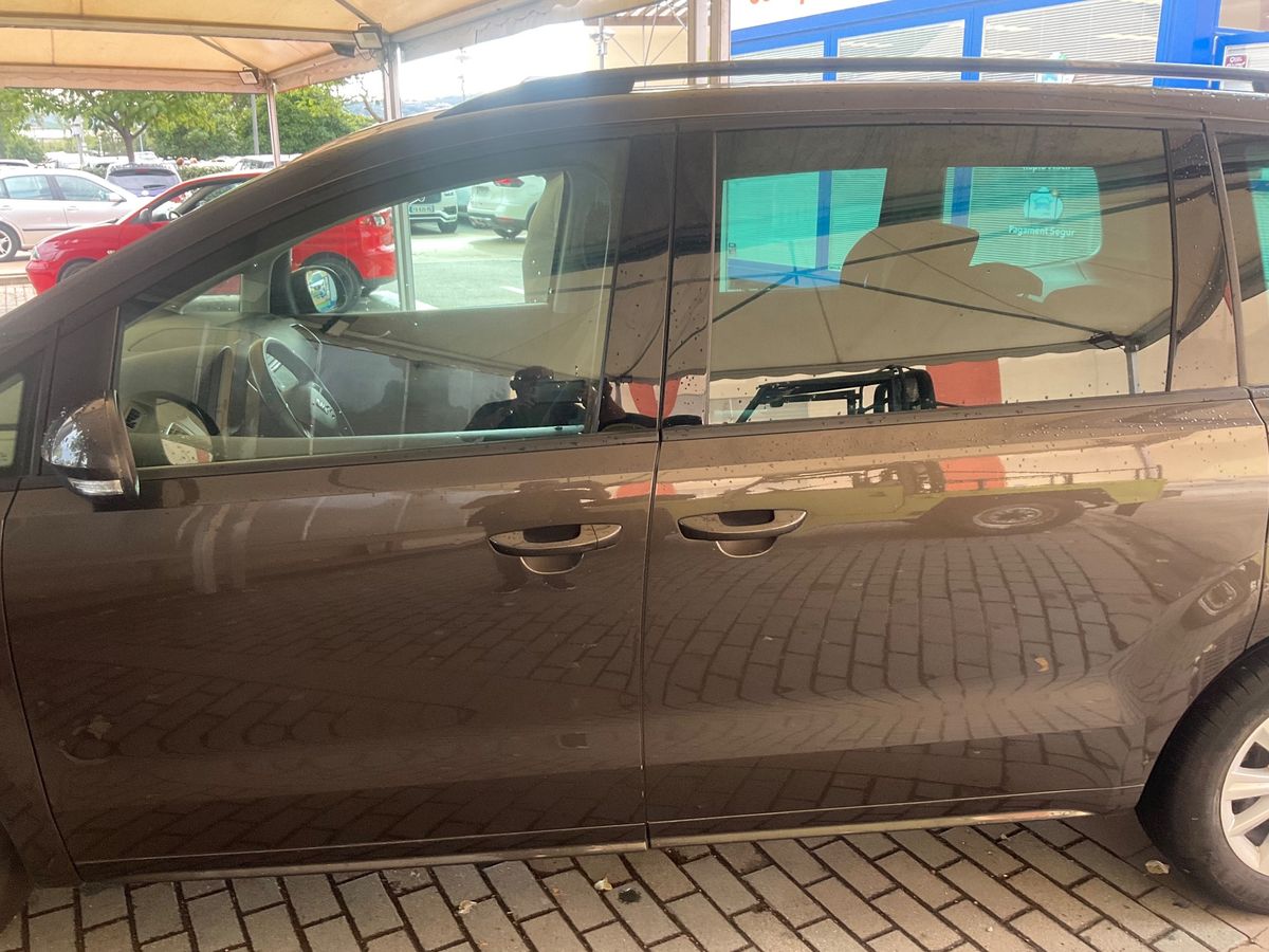 Exterior izquierda