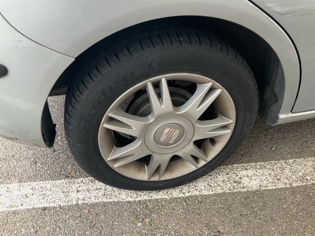 Neumático trasero derecho