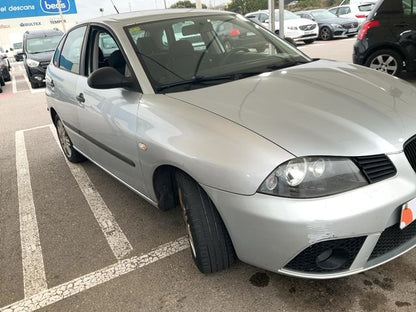 Lateral delantero derecho