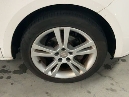 Neumático delantero derecho