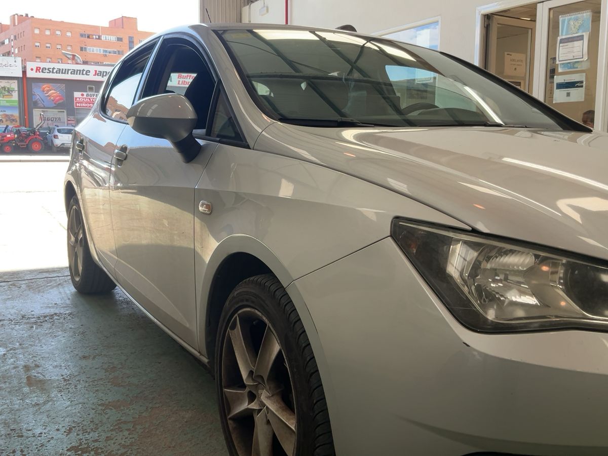 Lateral delantero derecho