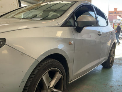 Lateral delantero izquierdo