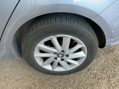 Neumático trasero izquierdo