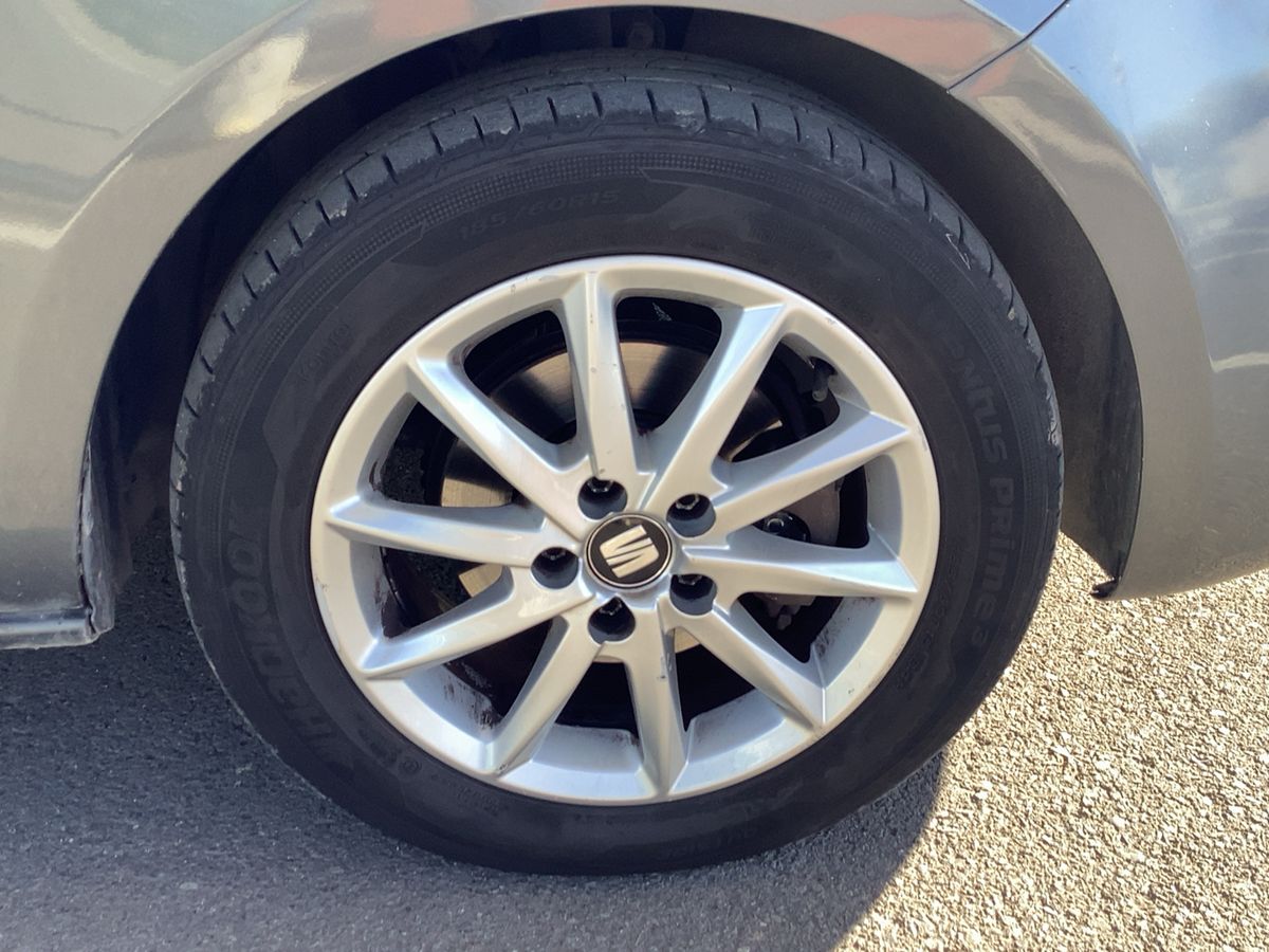 Neumático delantero derecho