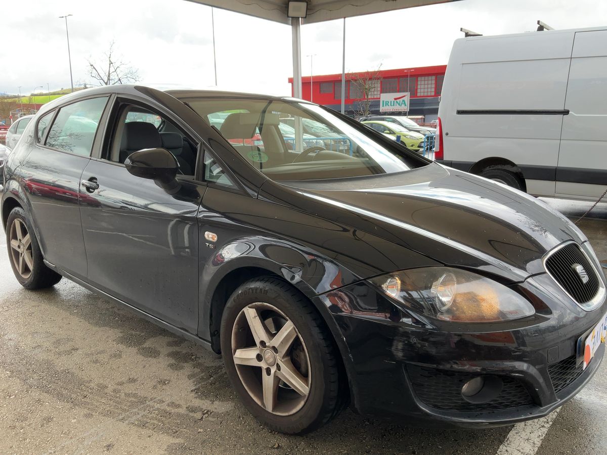 Lateral delantero derecho