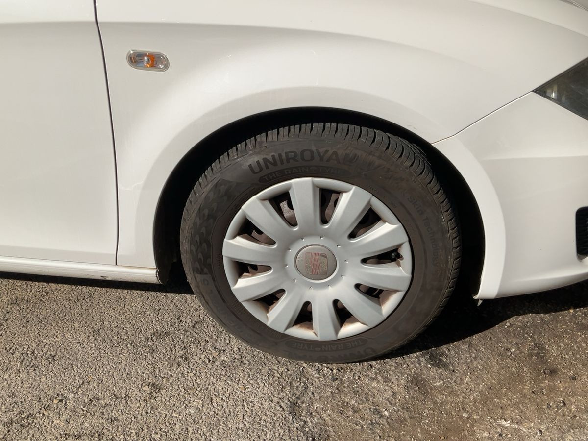 Neumático delantero derecho