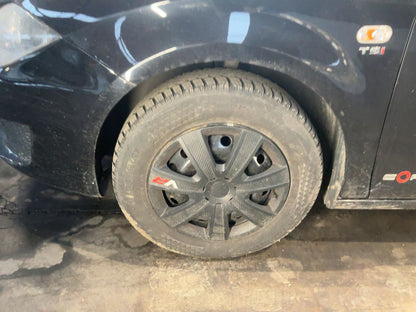 Neumático delantero izquierdo