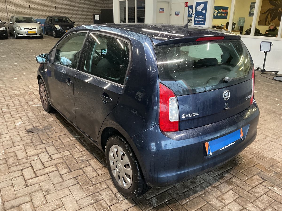 Parte trasera izquierda