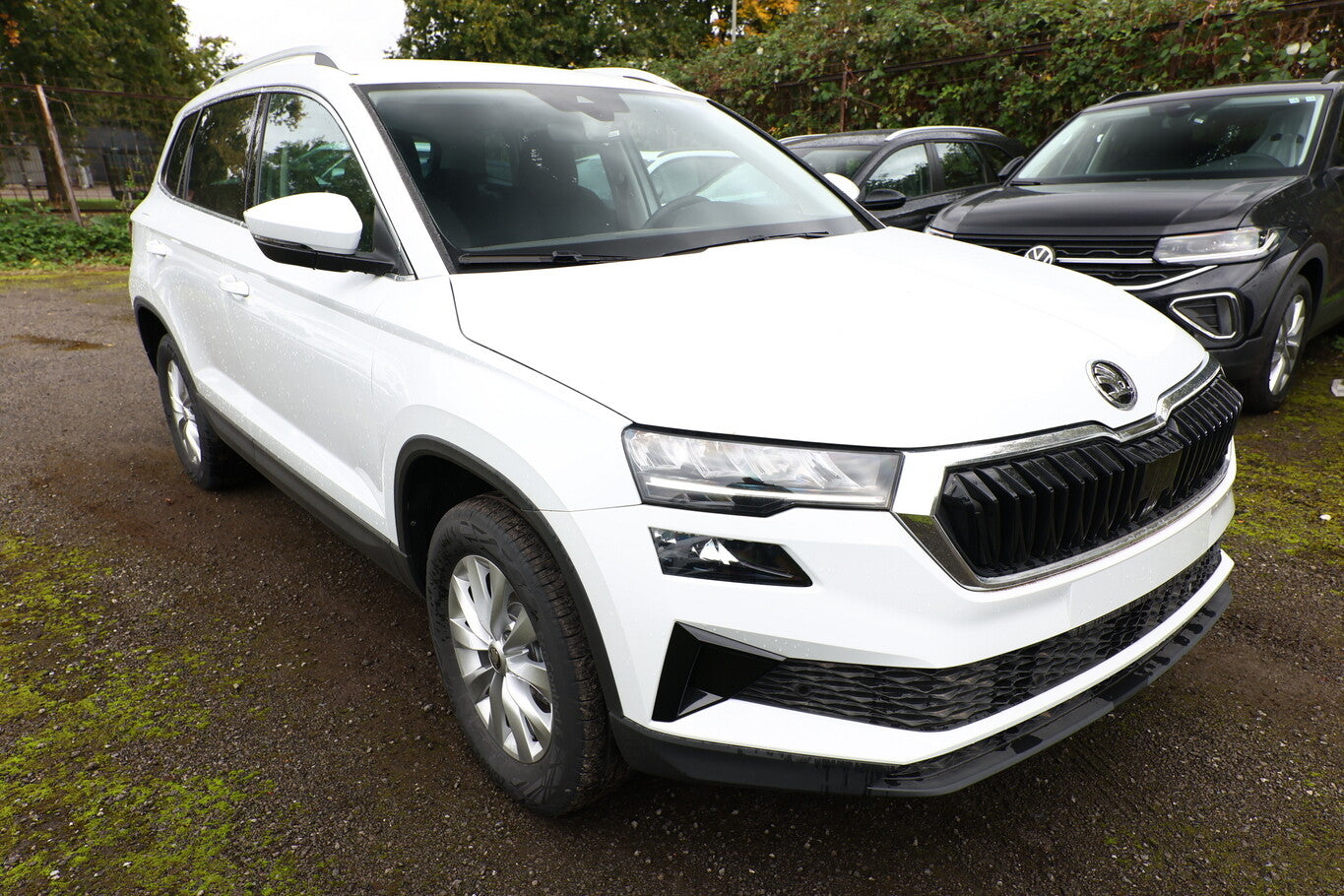 Skoda Karoq TSI 150 DSG Selec LED ACC Kessy VirC SunS 88092015 1