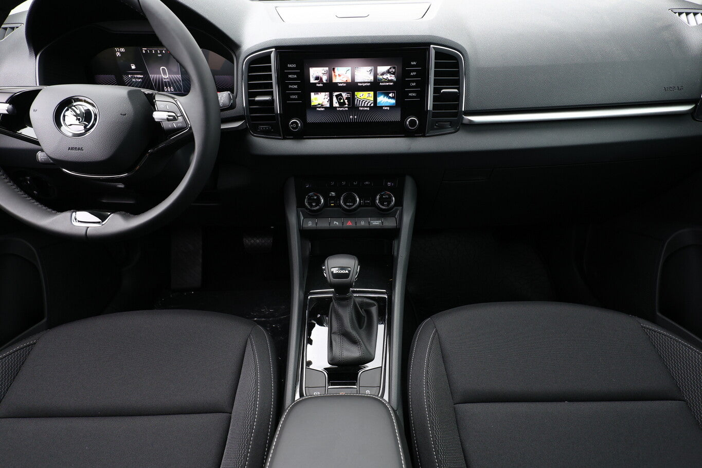 Skoda Karoq TSI 150 DSG Selec LED ACC Kessy VirC SunS 88092015 7
