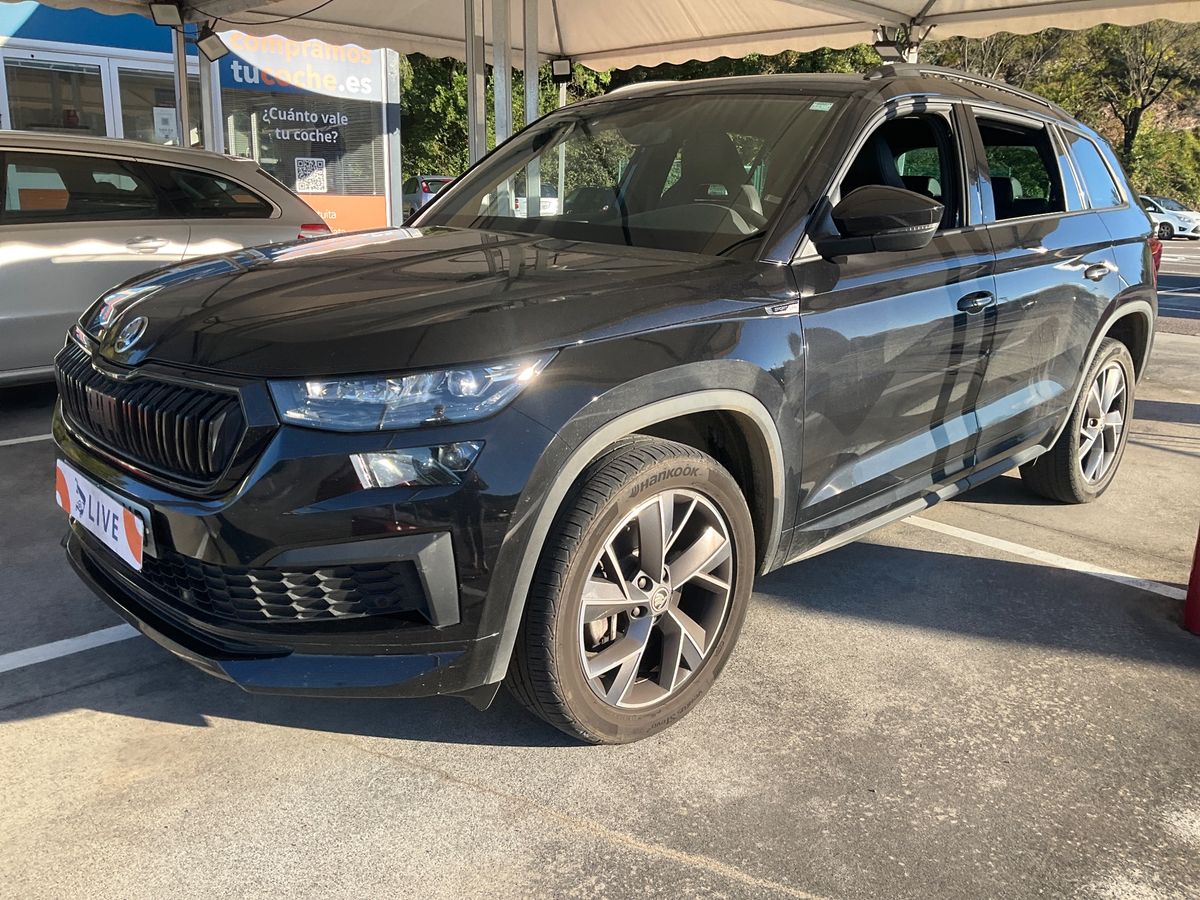 Frontal izquierda