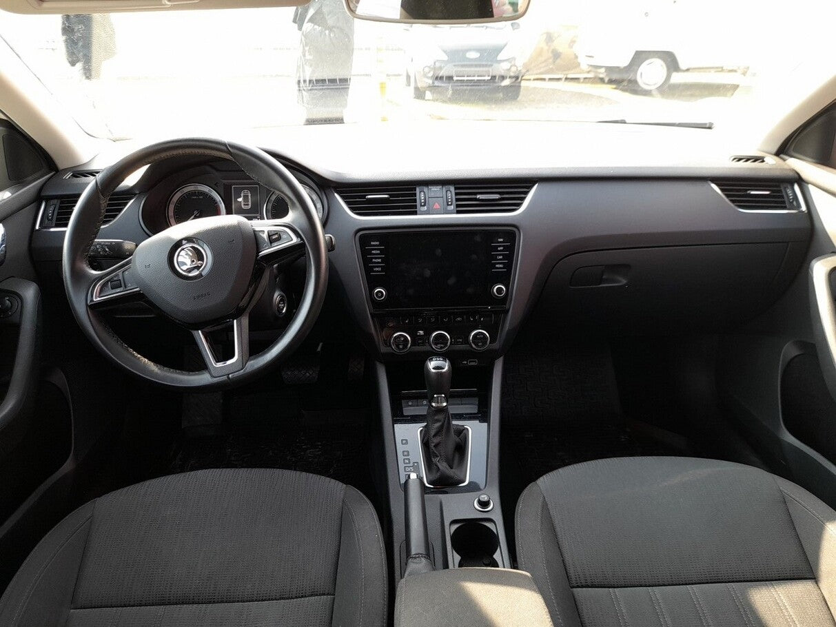Skoda Octavia 1.5 TSI 150 DSG7 Style Nav LED PDC 113382051 5