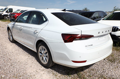 Skoda Octavia Lim TDI 150 DSG Selec LED Nav SHZ Kessy 104308979 3