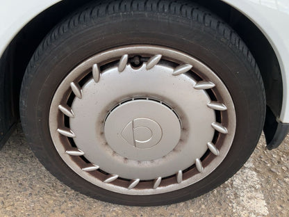 Neumático delantero derecho