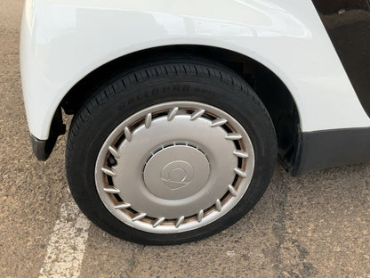 Neumático trasero derecho