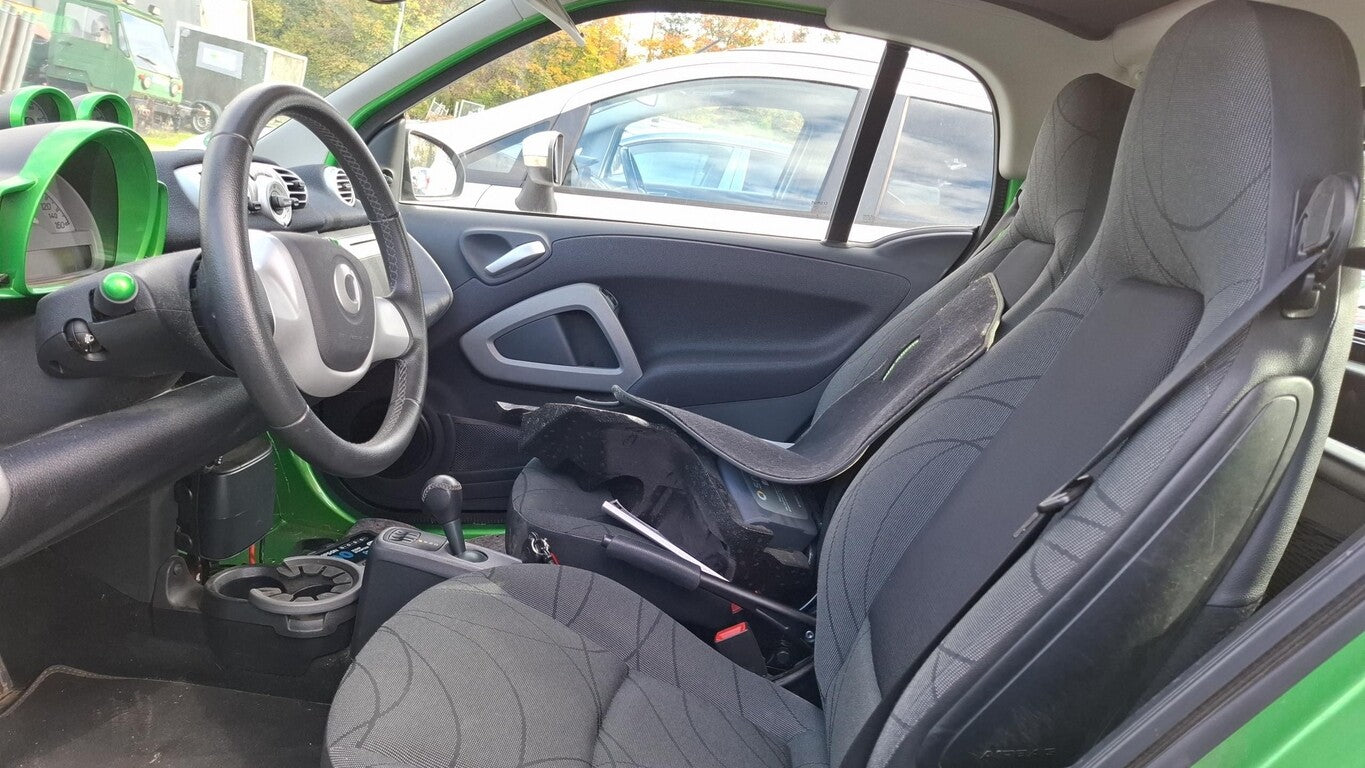 Smart fortwo coupe e-drive sale&care Navi Pano SHZ LM 140996427 6