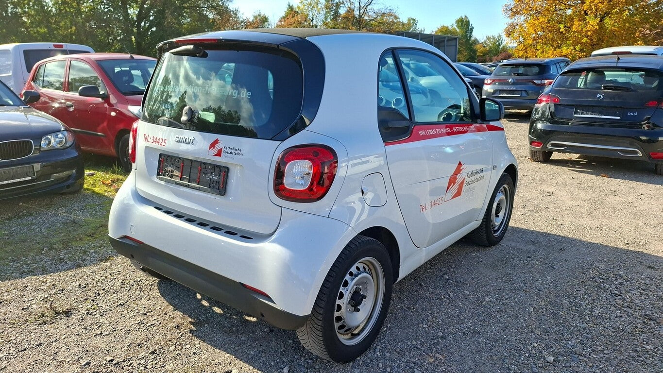 Smart fortwo coupe (52kW) Klimaaut. SHZ BT GRA 139039616 2