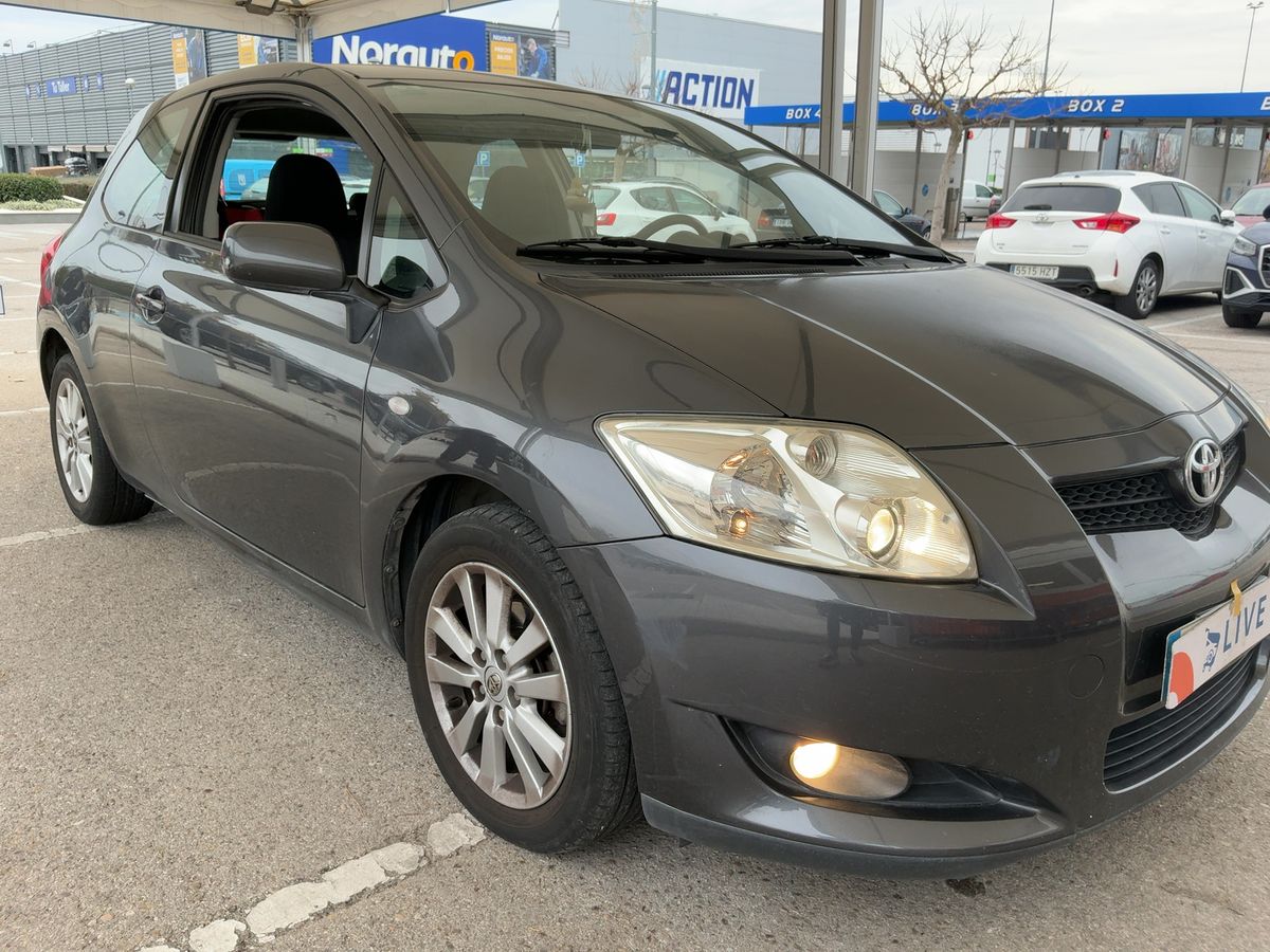 Lateral delantero derecho