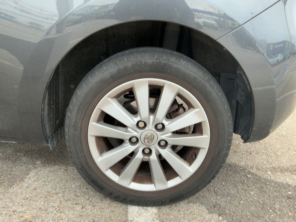 Neumático trasero izquierdo