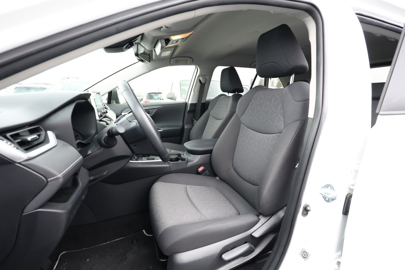 Toyota RAV4 2.5 VVT-i Hybrid 218 CVT LED PDC Kam LM17Z  99828707 5
