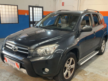 Frontal izquierda