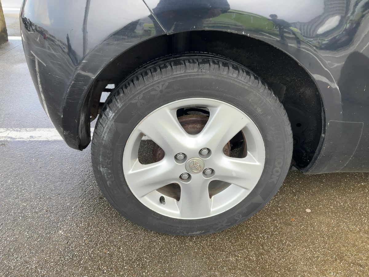 Neumático trasero derecho