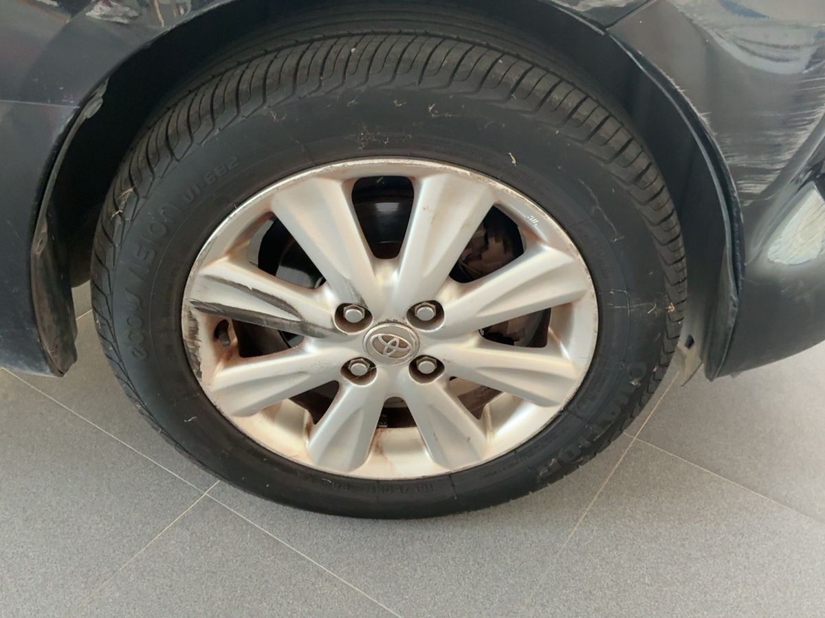 Neumático delantero derecho