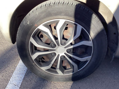 Neumático trasero derecho