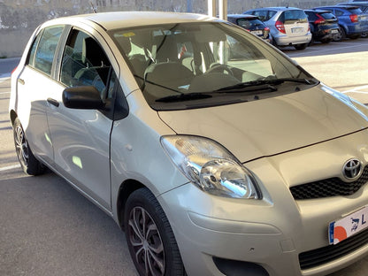 Lateral delantero derecho