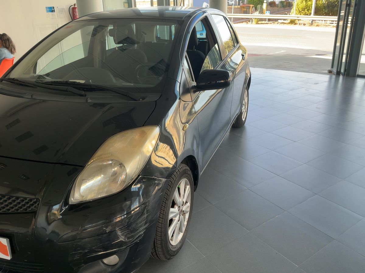 Lateral delantero izquierdo