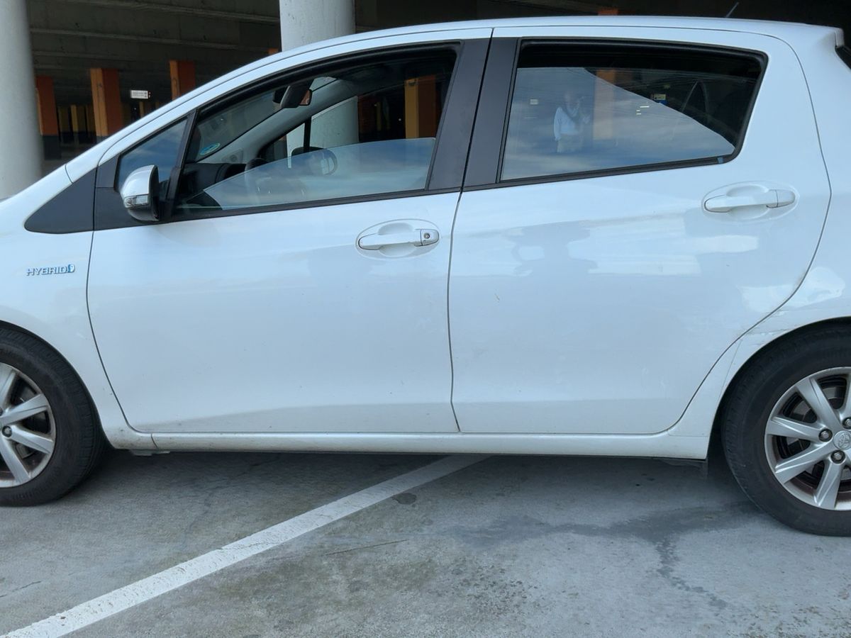 Exterior izquierda