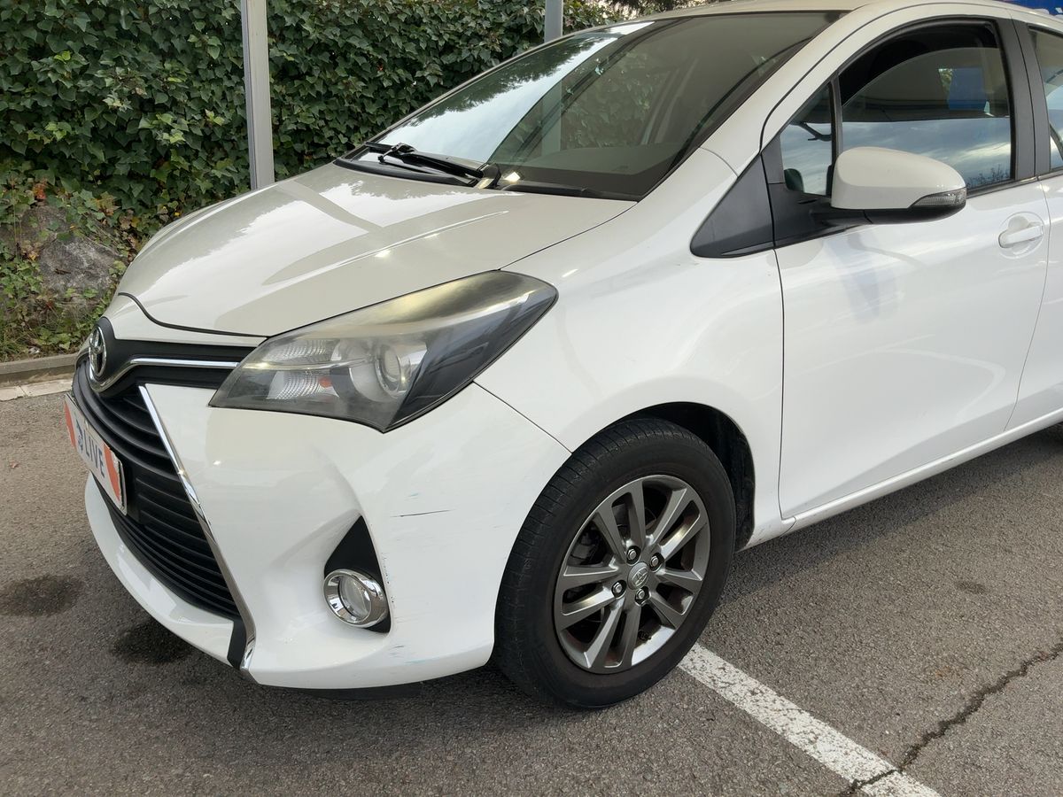 Lateral delantero izquierdo