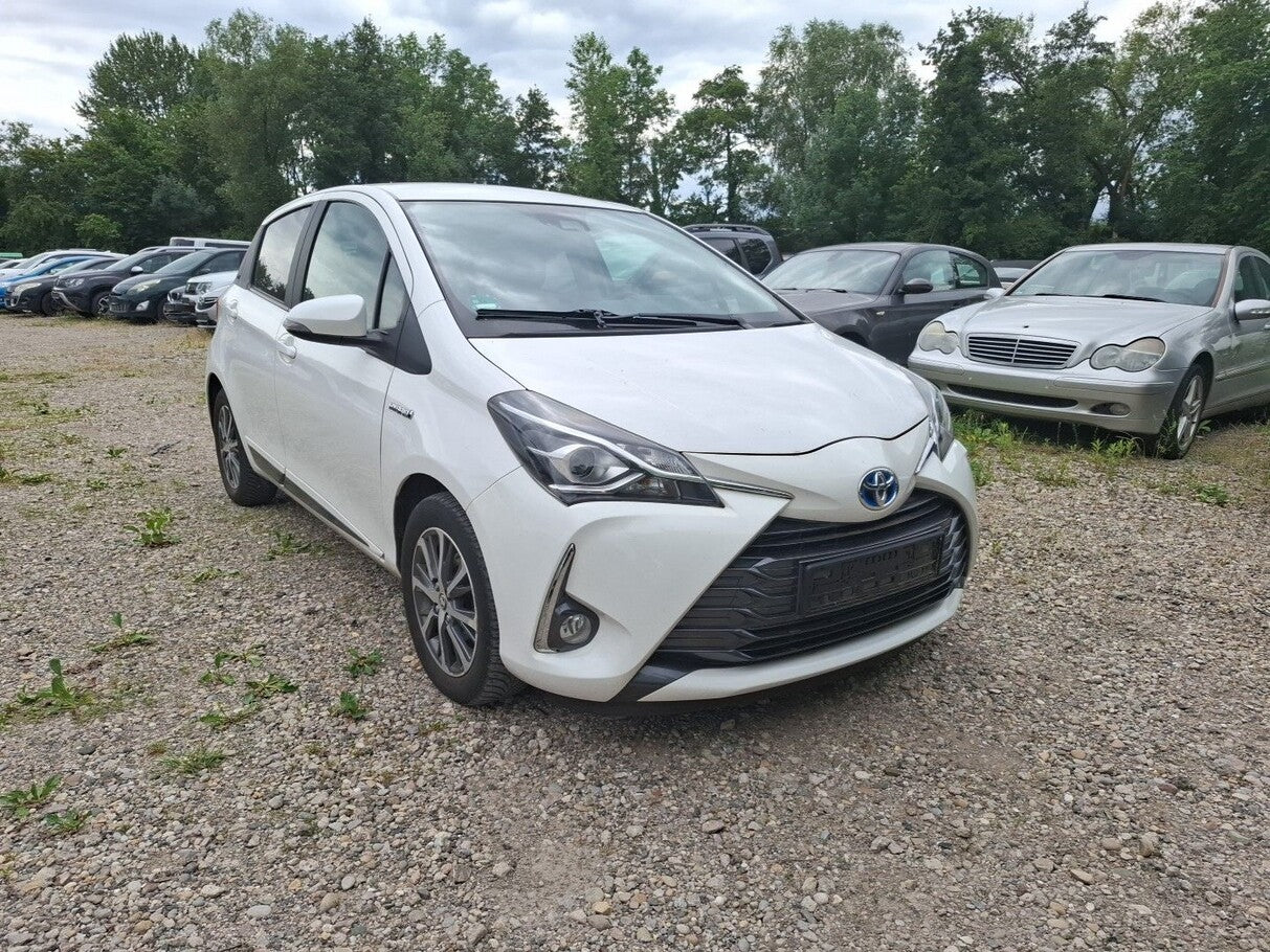 Toyota Yaris 1.5 Dual-VVT-i Hybrid Y20 Team D Kamera LM 129990415 1