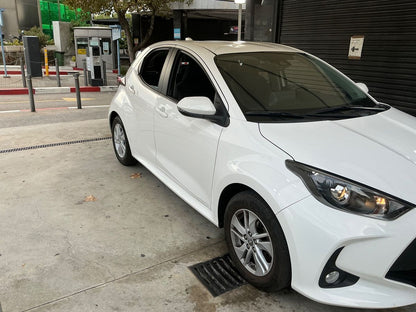 Lateral delantero derecho
