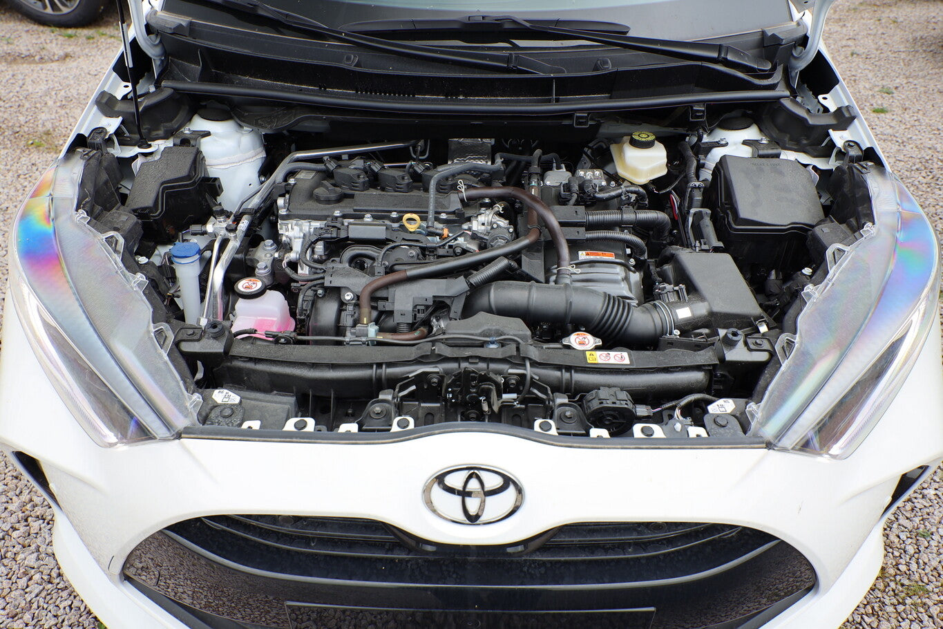 Toyota Yaris 1.5 HEV 116 E-CVT ACC SHZ LED SafetyP Kam 103531543 11