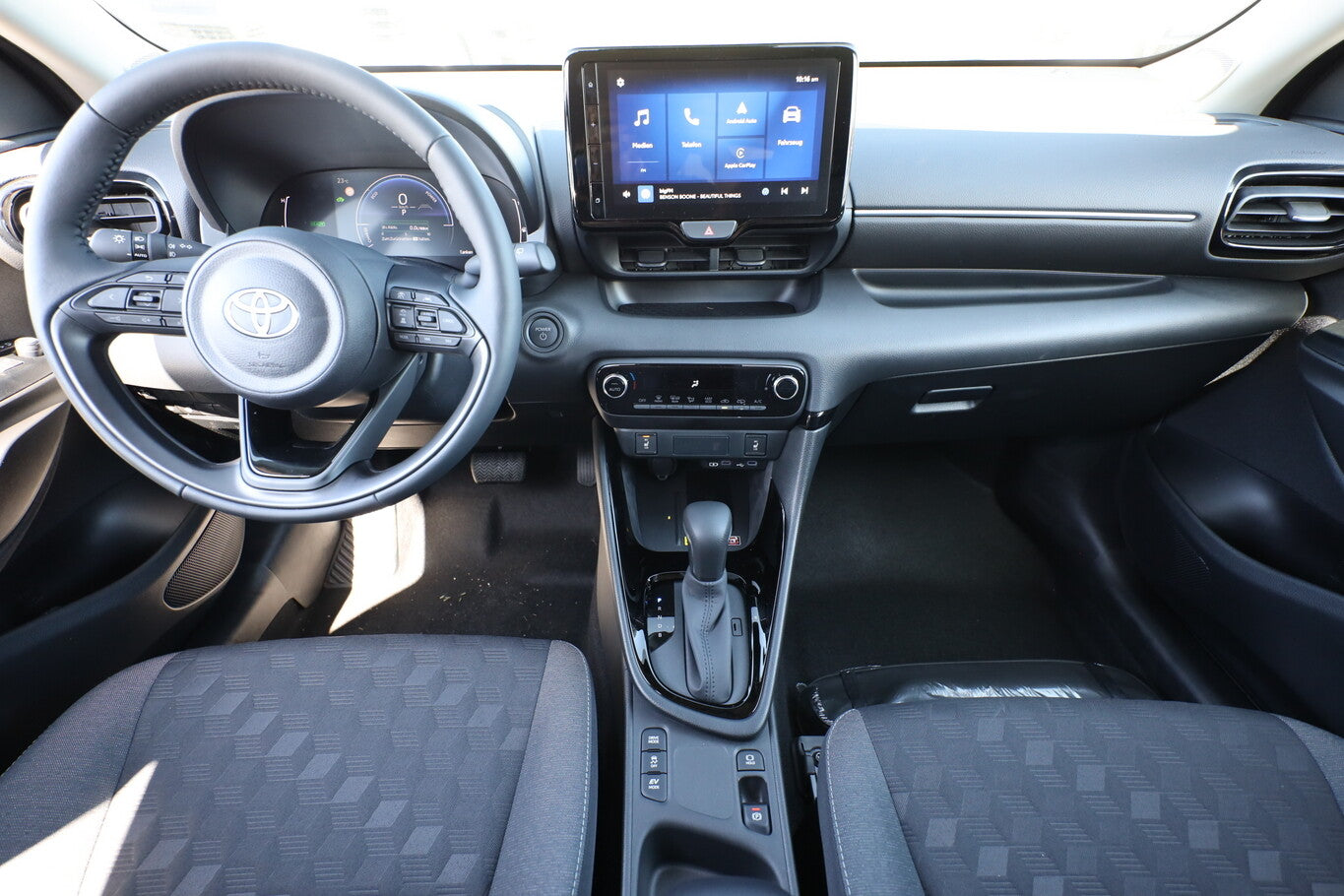 Toyota Yaris 1.5 HEV 116 E-CVT ACC SHZ LED SmartK Kam 125876584 7