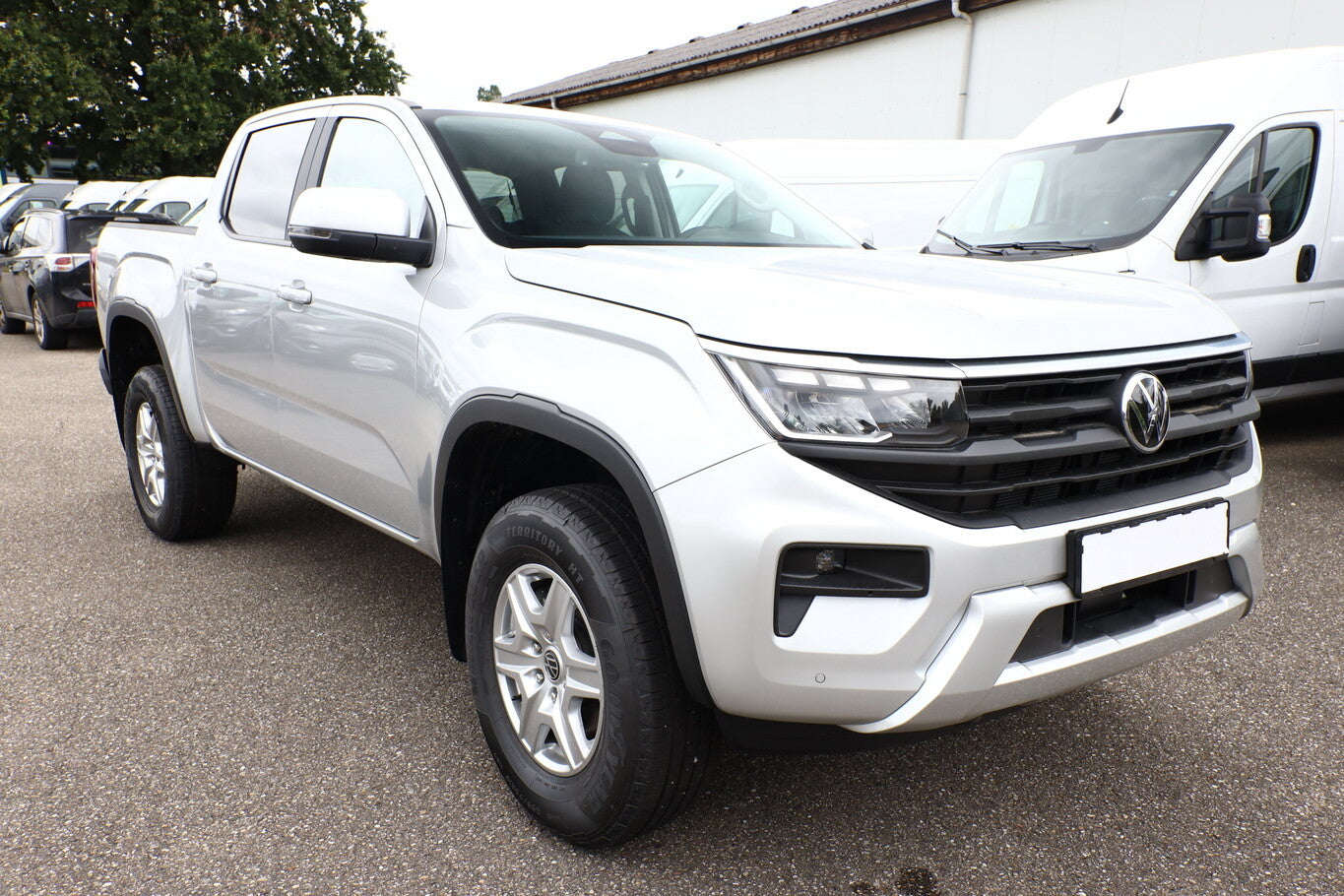 Volkswagen Amarok 2.0 TDI 205 DSG 4M Life AHK Kam ACC PDC  107880778 1
