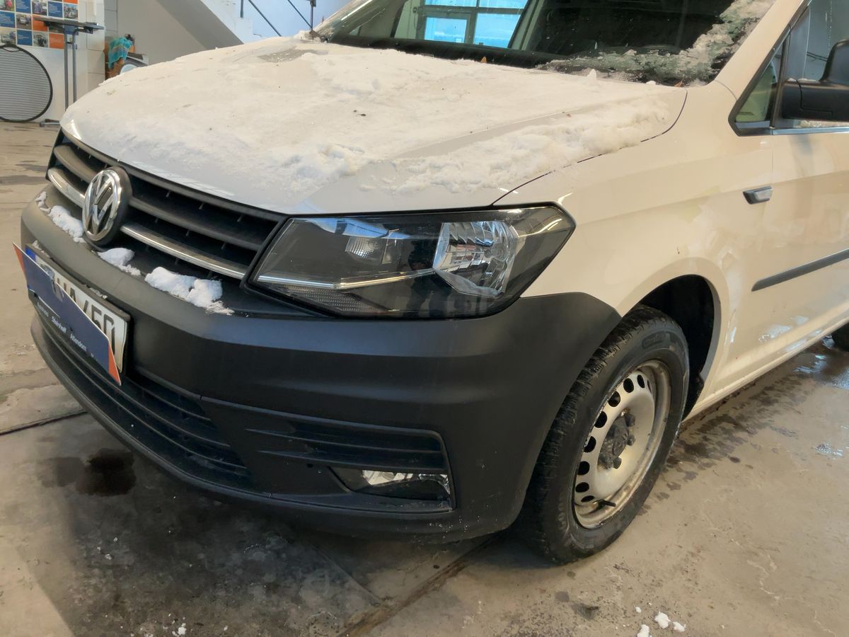 Lateral delantero izquierdo