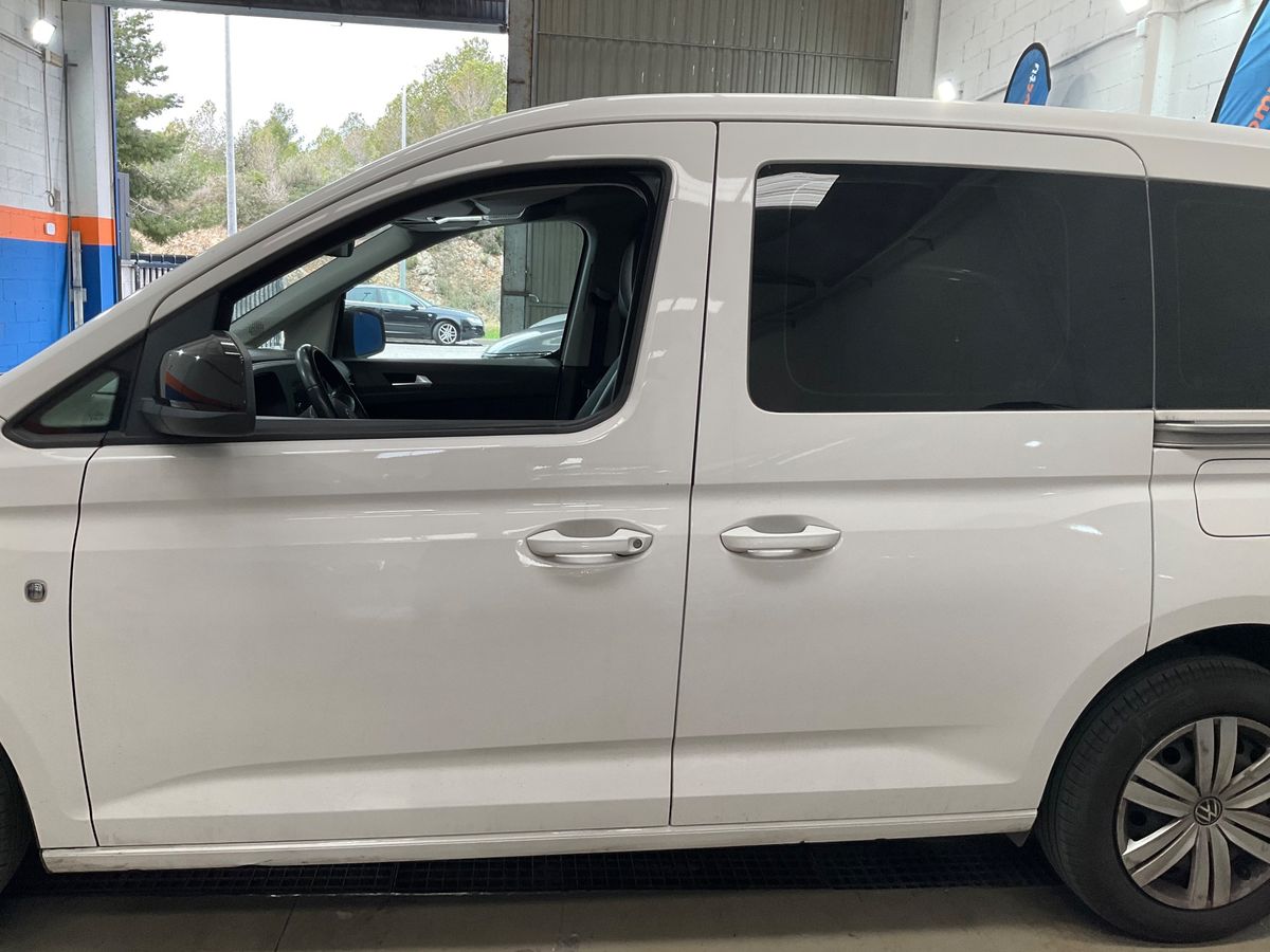 Exterior izquierda