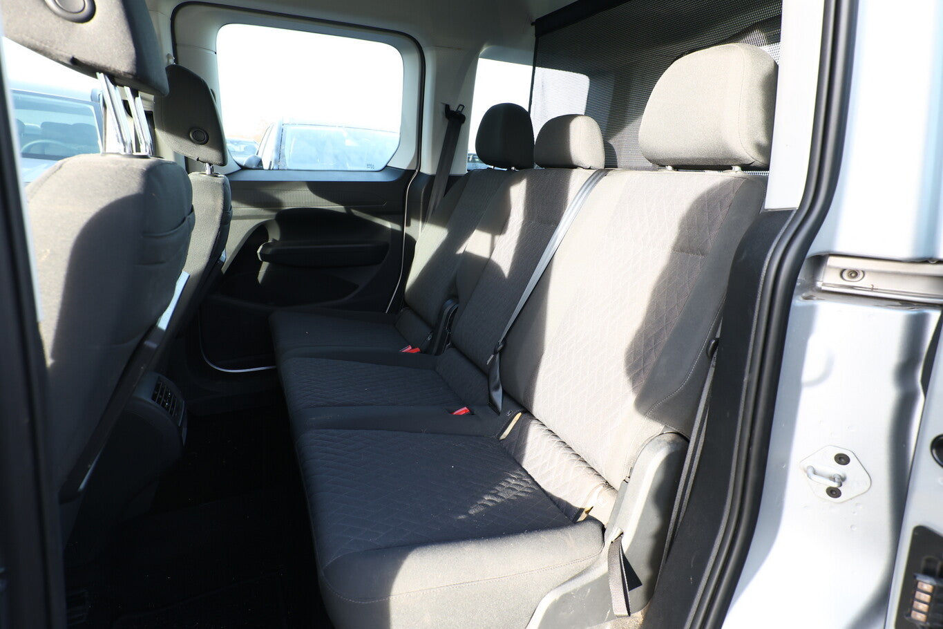 Volkswagen Caddy 2.0 TDI 102 Life Nav ACC PDC SHZ Kam 16Z  144444623 9