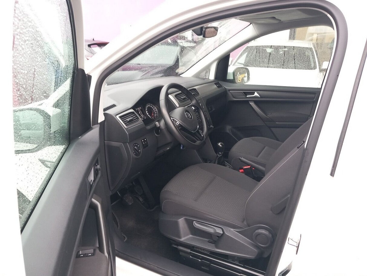 Volkswagen Caddy Maxi 2.0 TDI 102 7-S Nav Klimaaut. AppCon 113280515 4