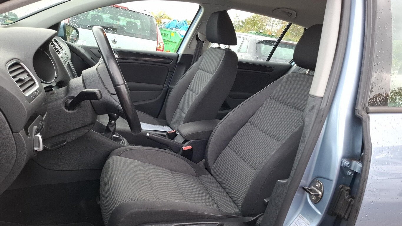 Volkswagen Golf VI 1.4 TSI CL PDC Climatic ALS RCD 310 140714560 6