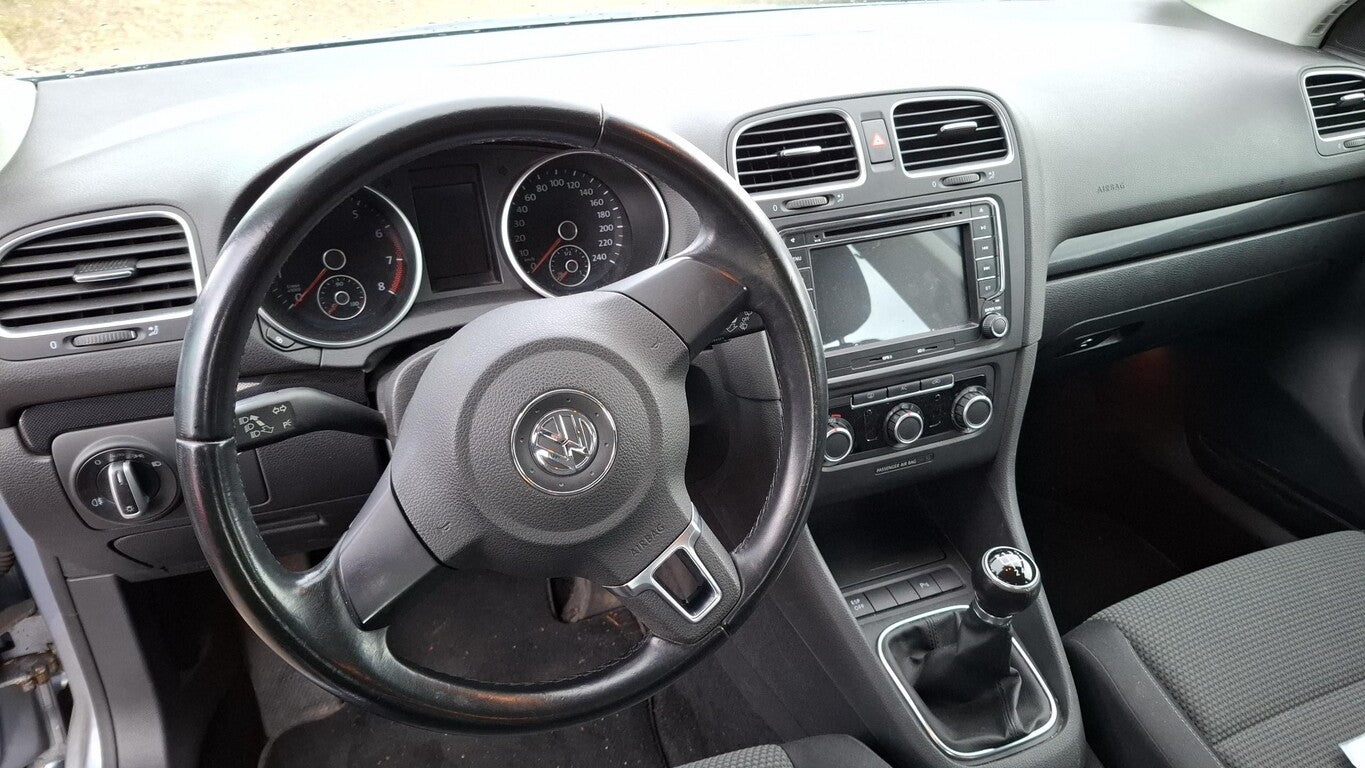 Volkswagen Golf VI 1.4 TSI CL PDC Climatic ALS RCD 310 140714560 8
