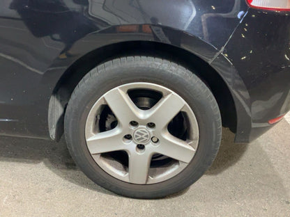 Neumático trasero izquierdo