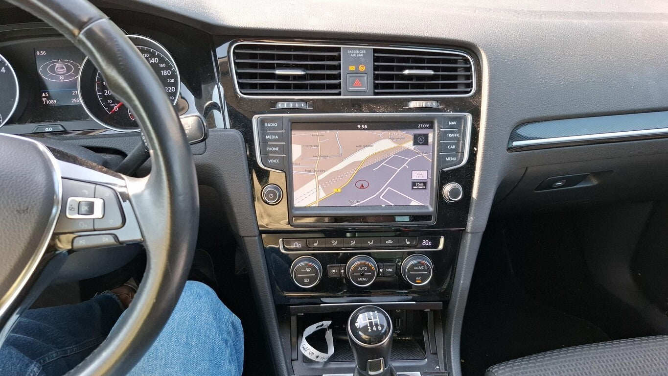Volkswagen Golf VII 2.0 TDI Highline Navi Pano Teilleder 133106342 6