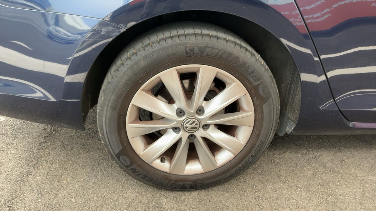 Rear right tire