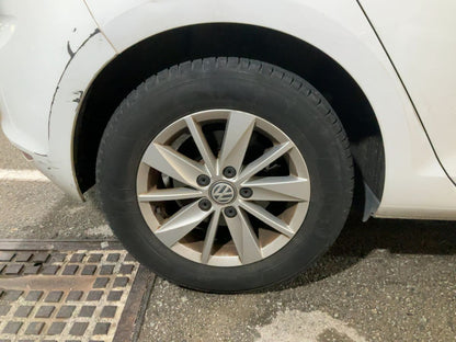 Neumático trasero derecho