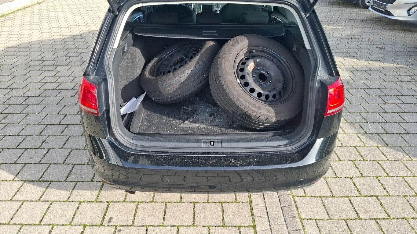 Volkswagen Golf VII Variant 1.2 TSI Trendl. Climatr. App-Co 146019990 9