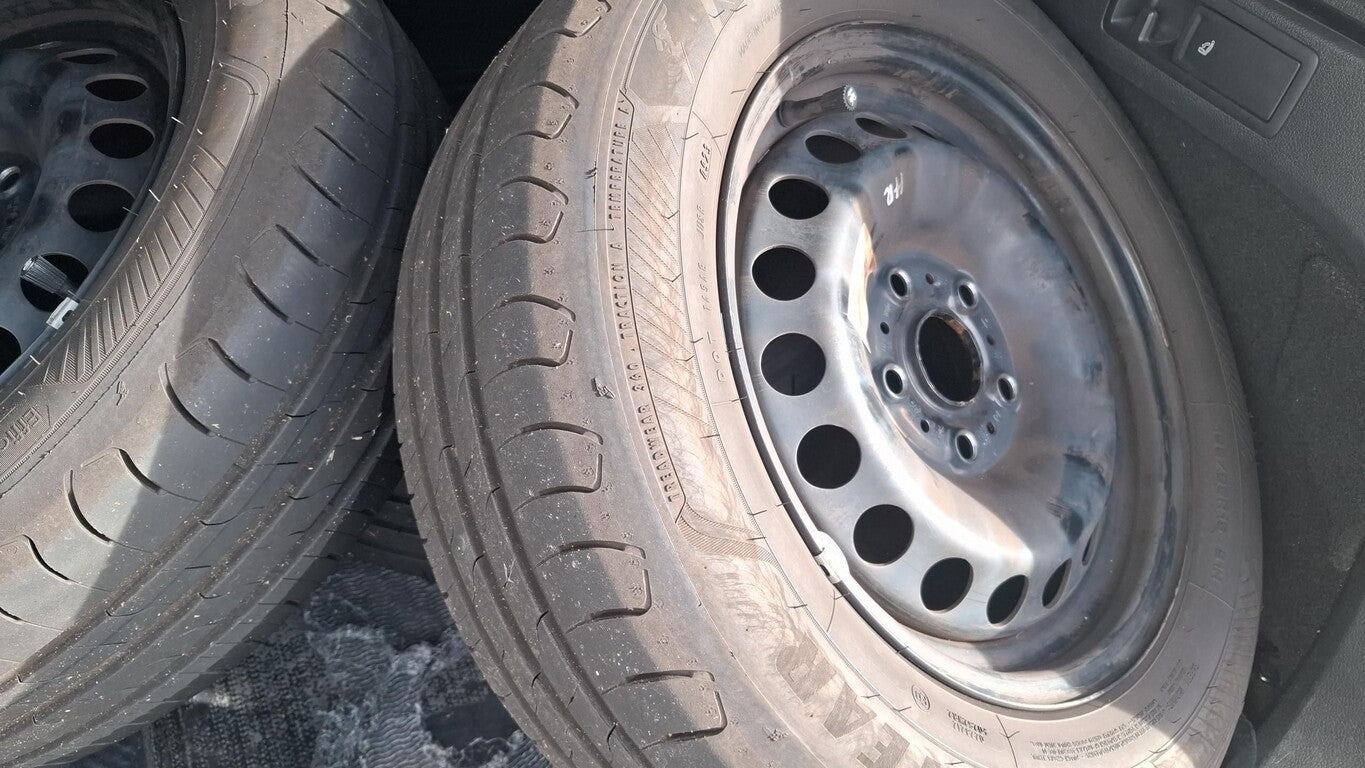 Volkswagen Golf VII Variant 1.2 TSI Trendl. Climatr. App-Co 146019990 13