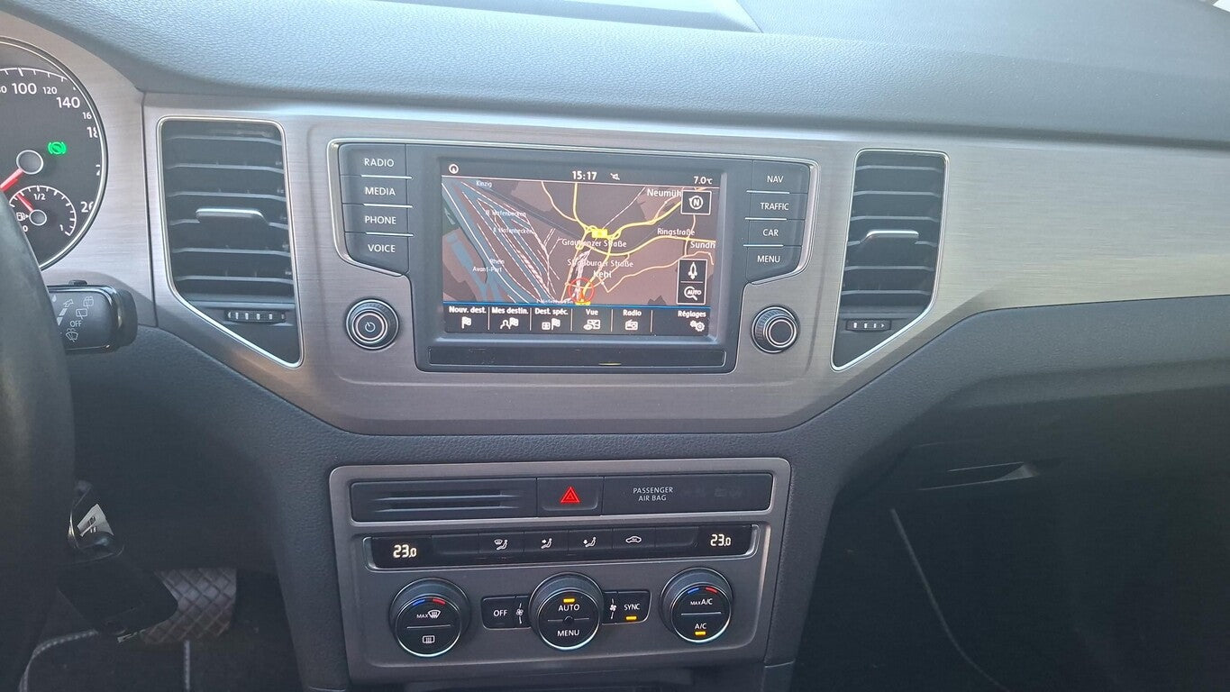 Volkswagen Golf VII Sportsvan 1.6 TDI DSG LM Navi ACC Klima 146869625 5